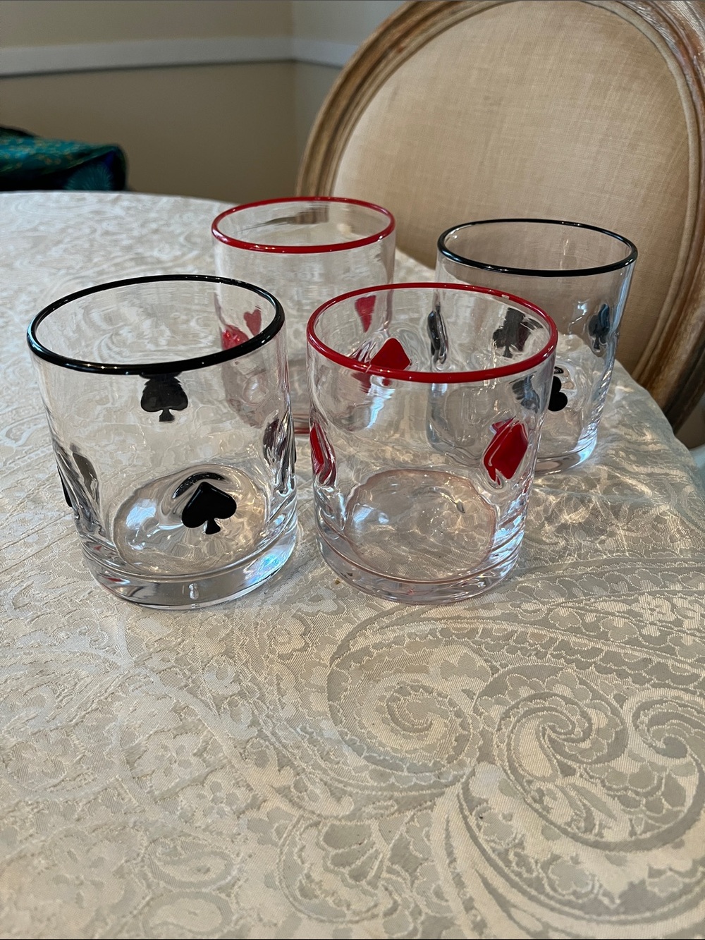 Anthropologie Card Suit Rocks Glasses in Red and Black Set of 4 in EUC